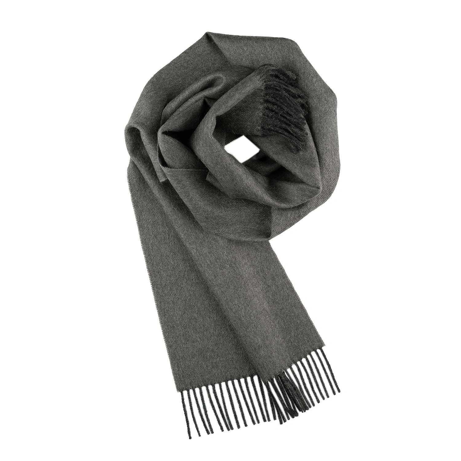 Luxurious Carbon Alpaca Scarf – Wrap Yourself in Cloud-Like Softness.